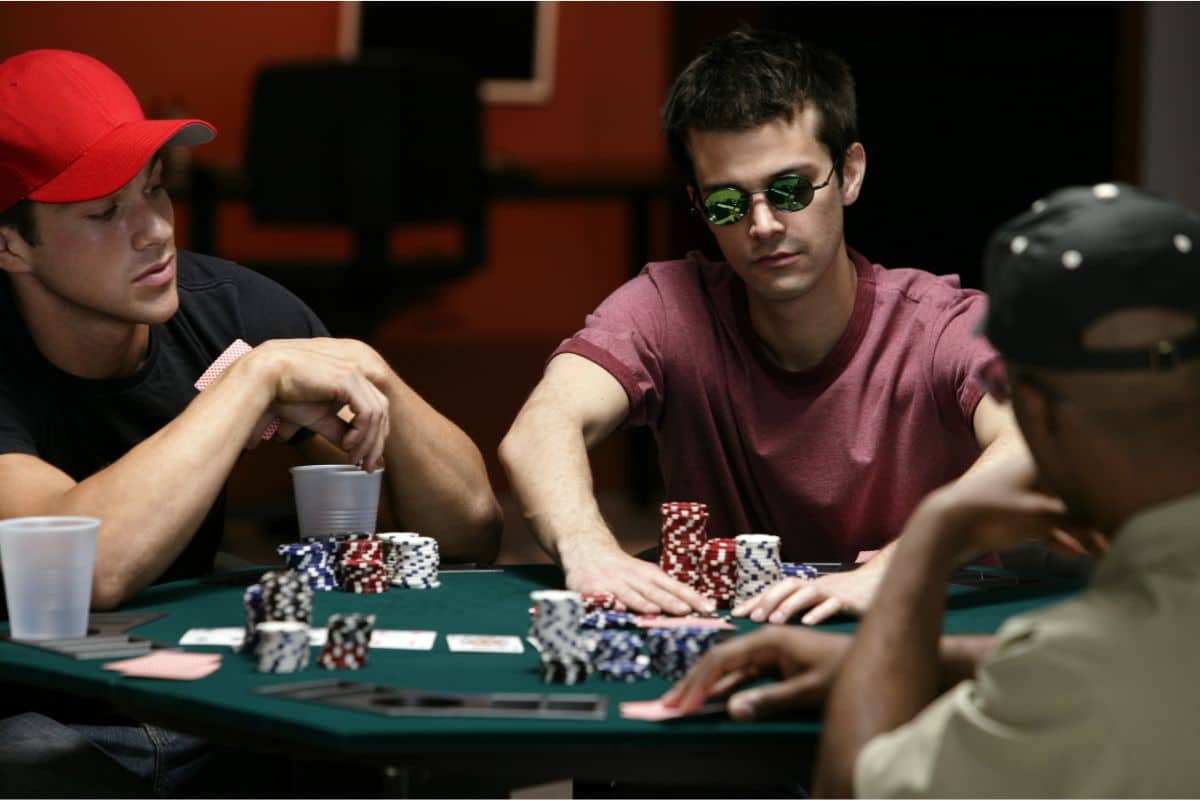 poker table - When Should You Fold In Poker
